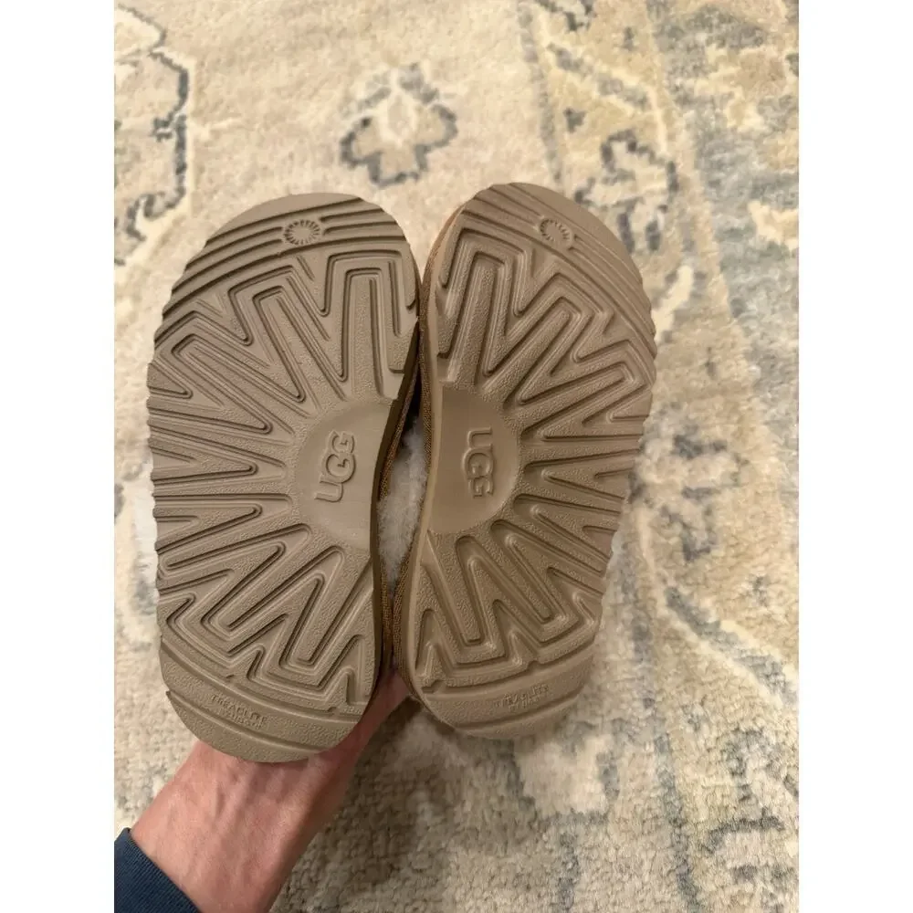 UGG Girl's Cozy II Slippers Chestnut Sz 10c